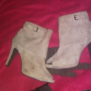 Grey heels